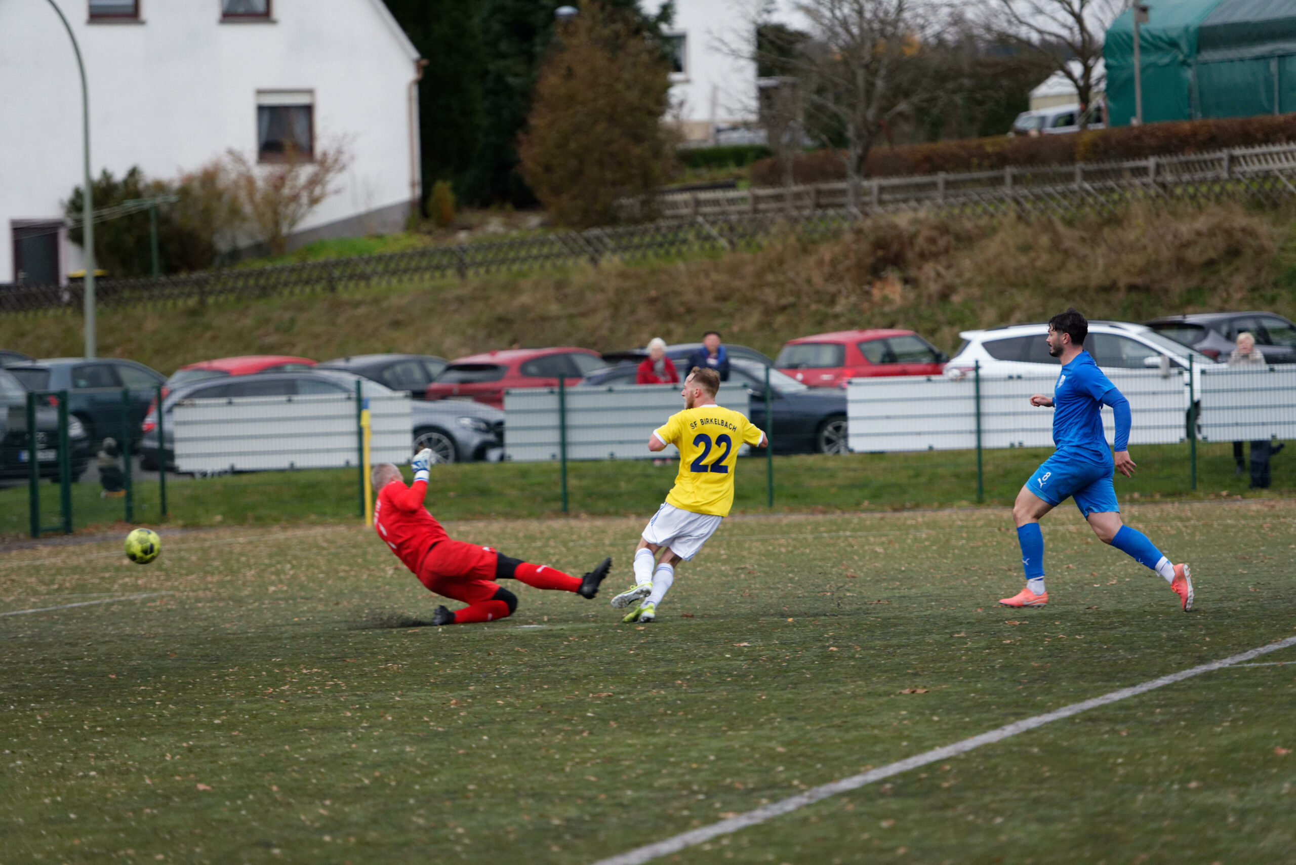 Zweite mit unnötiger Niederlage, Derbysieg für Erste